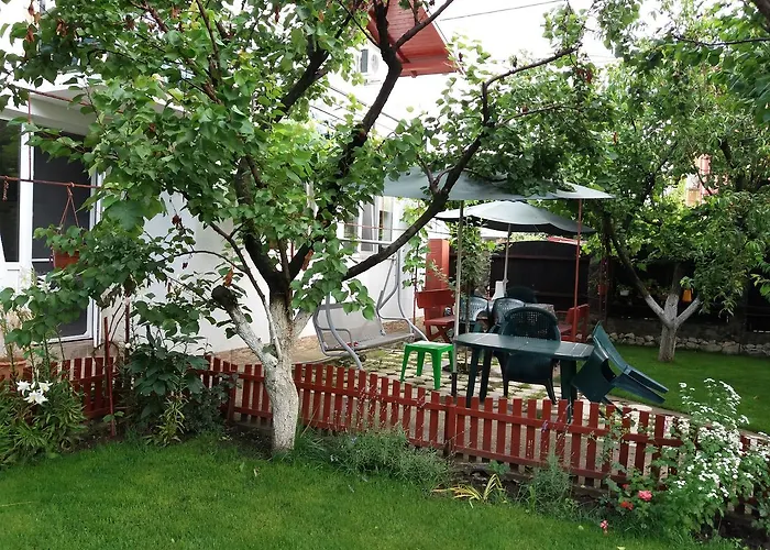 Casa Cu Foisor Penzion 3*