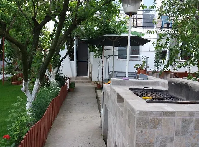 Casa Cu Foisor Penzion 3*